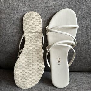 NEW Unworn TKEES Sloane Strappy Sandals size 10
